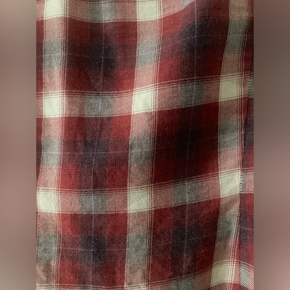 Women’s Levi’s button shirt - Picture 3 of 7